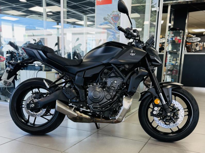 YAMAHA MT-07